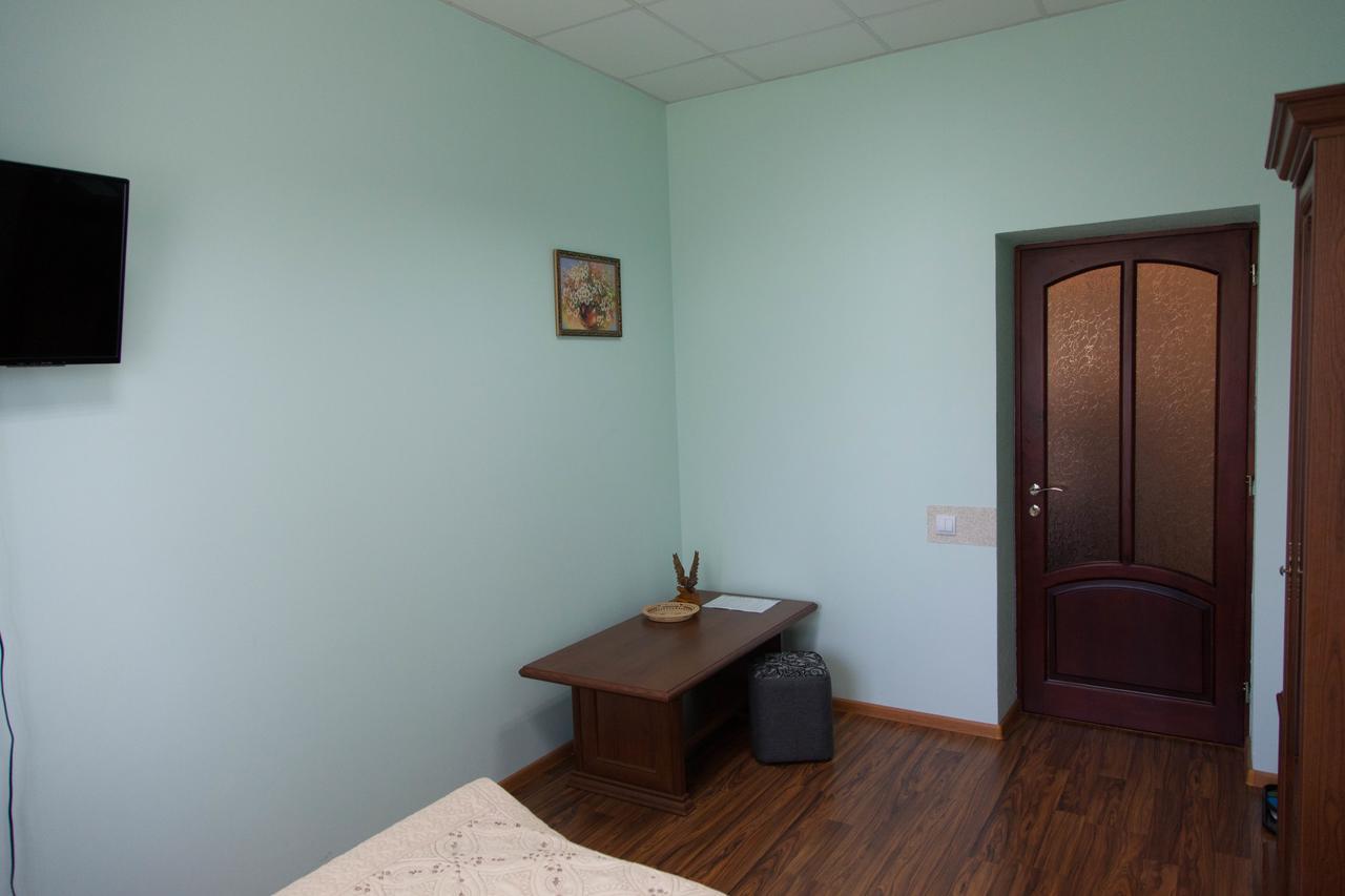 Alekselena Hotel Malehiv Kültér fotó