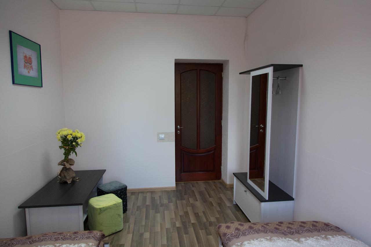 Alekselena Hotel Malehiv Kültér fotó