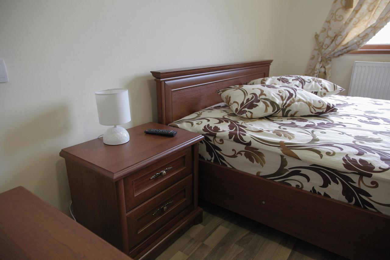 Alekselena Hotel Malehiv Kültér fotó