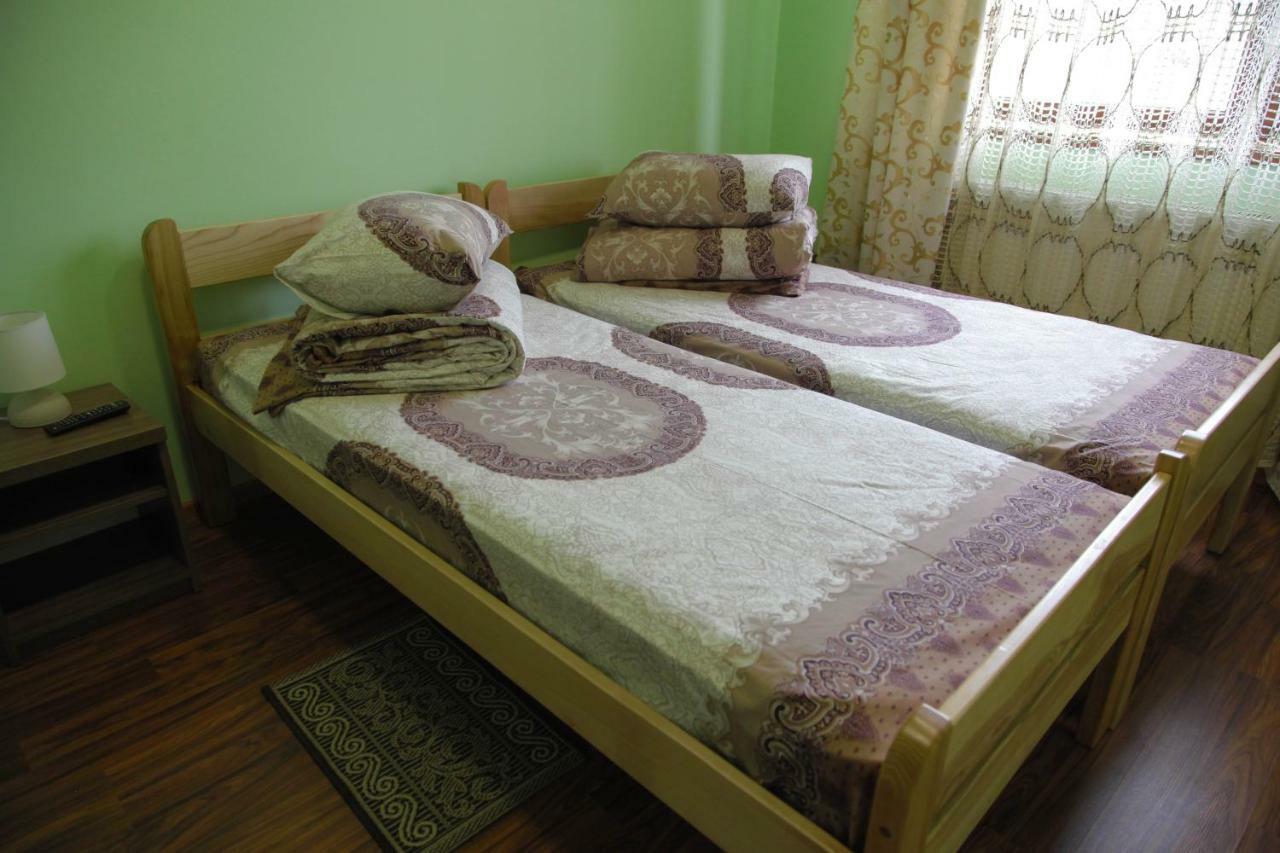 Alekselena Hotel Malehiv Kültér fotó