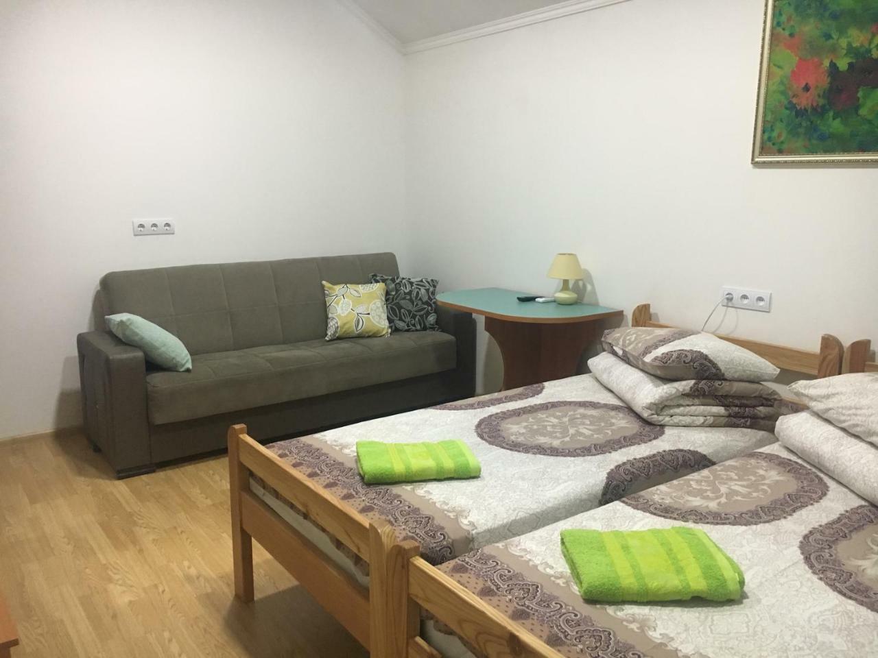 Alekselena Hotel Malehiv Kültér fotó